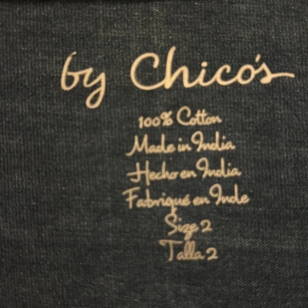 Women’s size 2 Chico’s denim color shirt sleeve shirt - Picture 4 of 4